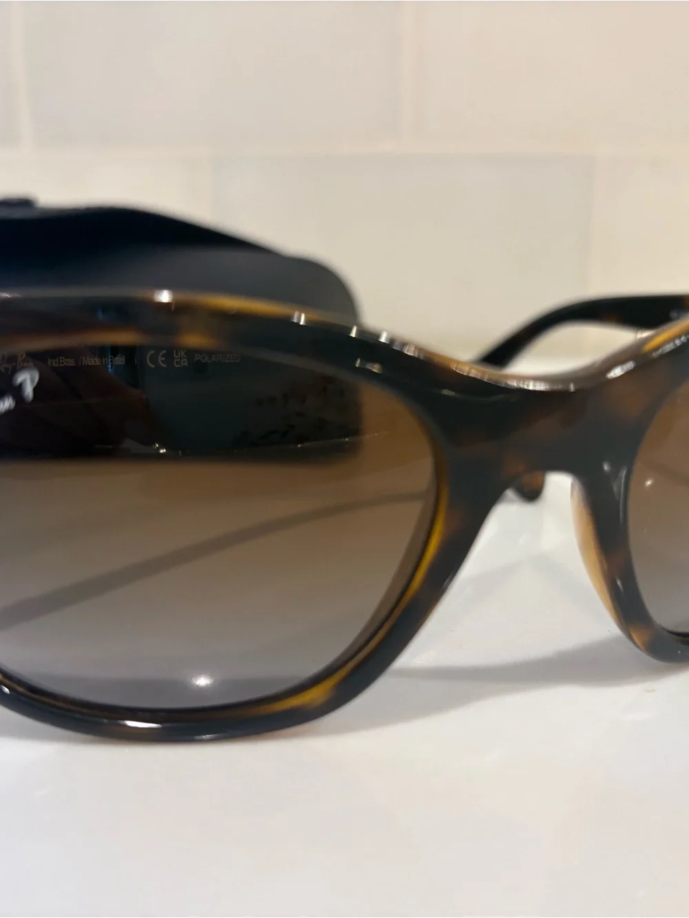 Ray-Ban Men's Tortoiseshell Frame with Brown Gradient Lenses Sunglasses